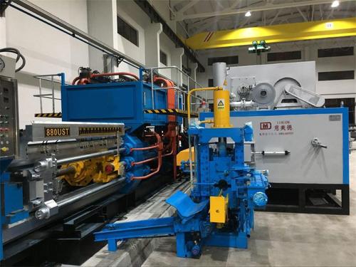 靜態(tài)應(yīng)變儀對20MN擠壓機(jī)張力柱應(yīng)變測試實(shí)驗(yàn)