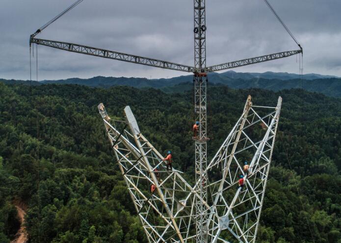 大型跨江輸電鐵塔抱桿設(shè)備應(yīng)力測試