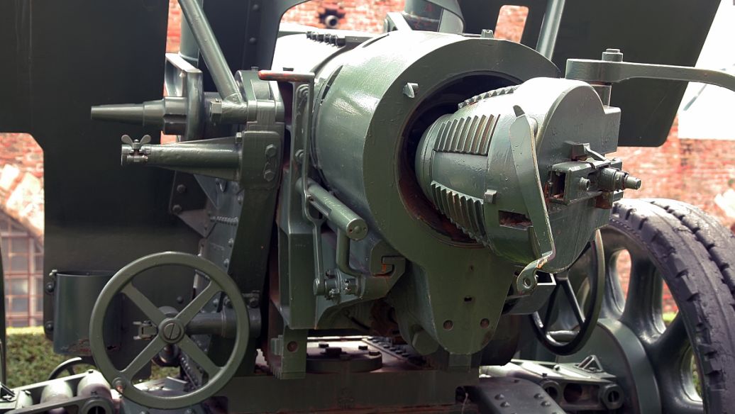 球磨機(jī)軸頭殘余應(yīng)力測量與消除