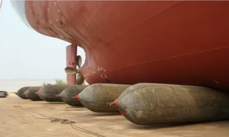 動(dòng)態(tài)應(yīng)變儀在船舶氣囊下水過程中結(jié)構(gòu)應(yīng)力應(yīng)變測(cè)試的應(yīng)用